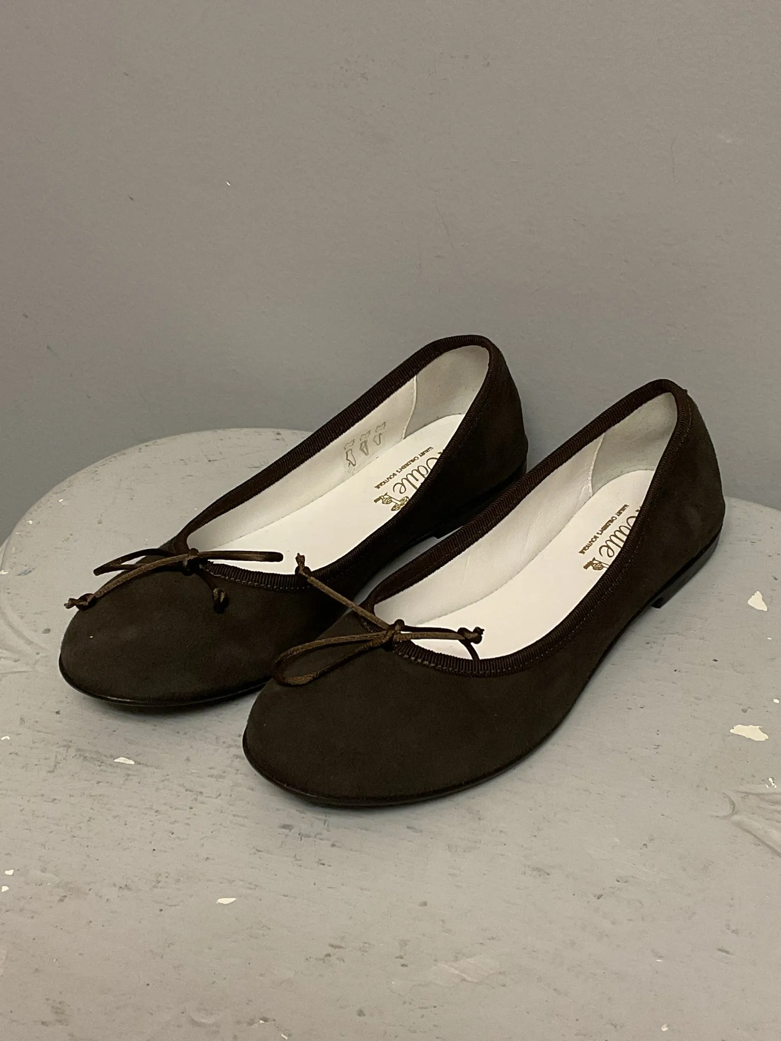 Odile Child Shoe Size 4.5 Brown Shoes
