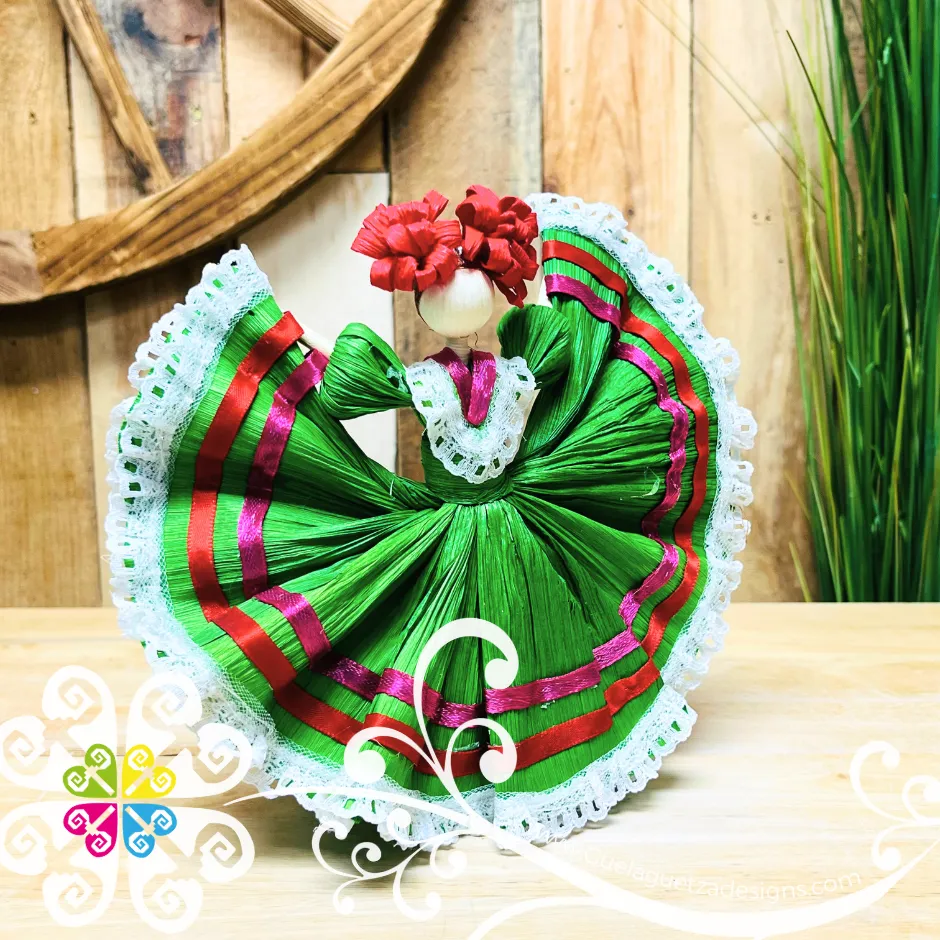 Single Small Corn Husk Doll - Wide Skirt