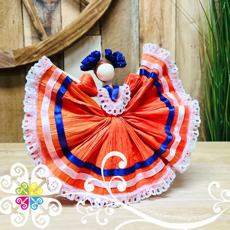 Single Small Corn Husk Doll - Wide Skirt