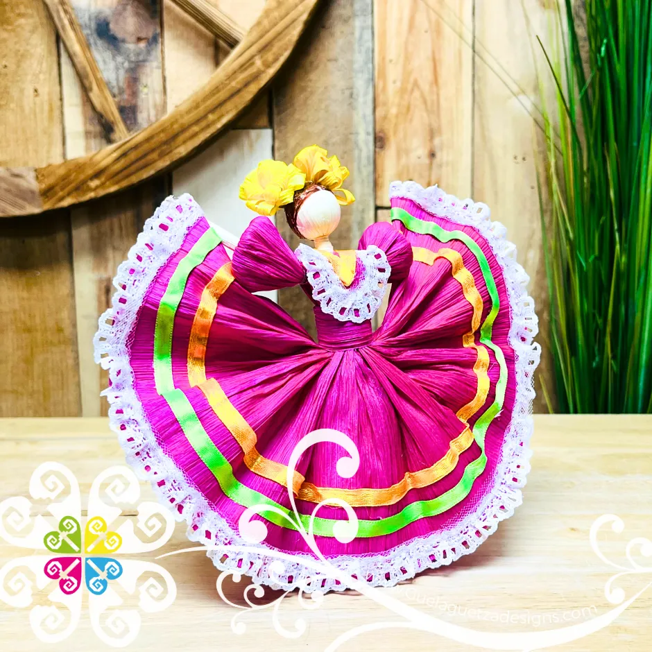 Single Small Corn Husk Doll - Wide Skirt